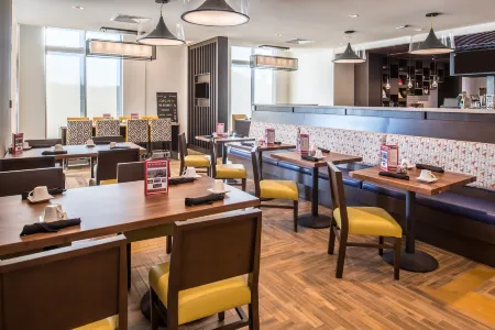 Holiday Inn Joplin Отели в г. Джоплин