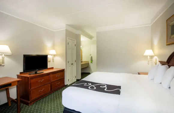 墨爾本維埃拉昆塔温德姆套房酒店