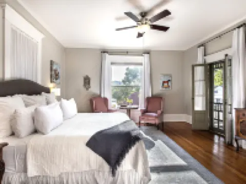 Katy House Bed and Breakfast Hotels in Bastrop County