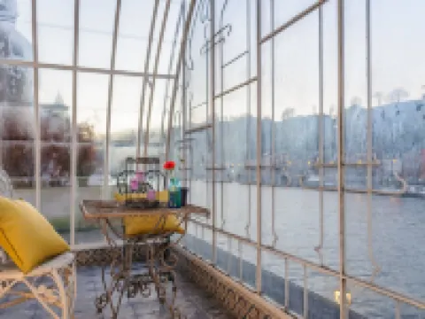 ラ ヴィラ バラ ナミュールのホテル