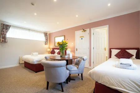 Marlborough House - Guest House