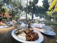 InHouse Select Hacienda Tres Rios - breakfast