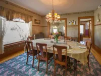 McConnell Inn Hotels in Green Lake County