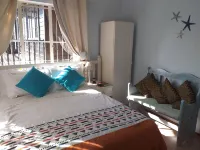 A1 Kynaston Self Catering or Bed and Breakfast - Balkoner