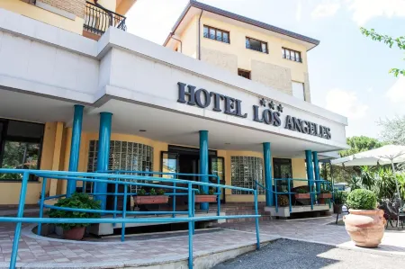 Hotel Los Angeles Отели рядом со станцией Train Station Assisi
