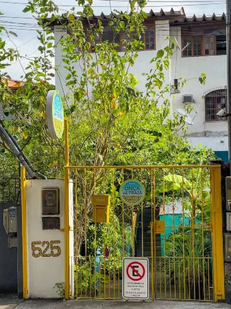 Onça da Praia Hostel Отели в г. Витория