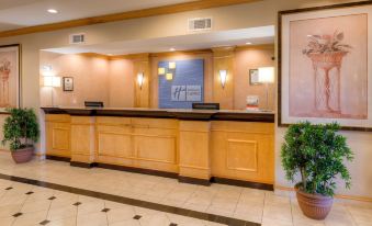 Holiday Inn Express & Suites Memphis Southwind