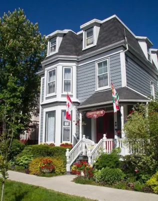 Charlotte's Rose Inn - B&Bs (Bed and breakfast)