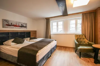 Zur alten Krone Hotels in der Nähe von Lotto Toto Schreibwaren und Geschenkartikel Wieschermann