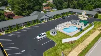 Glass House Inn Erie Near I-90 & I-79 Отели в г. Милкрик Тауншип