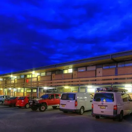 Lake Jindabyne Hotel
