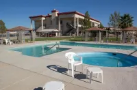 Longstreet Inn & Casino - Pools