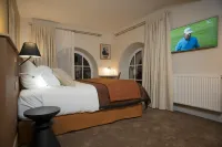 Grand Slam Hotels in Connelles