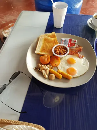 Samui Pier Beach Front & Resort Отели рядом с достопримечательностью «Samui Crocodile Farm»