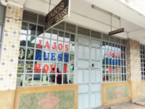 Jajos Guest House Hoteles en Free Hold