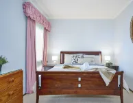 KozyGuru Glen Waverley Family Home & Backyard