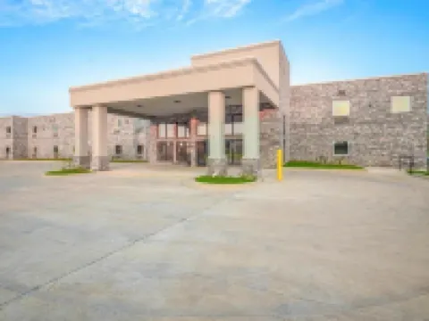 Royal Inn & Suites Hotels in Bartow County