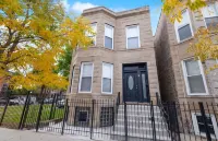 Chicago Avenue Inn Hotels near Concordia University Chicago