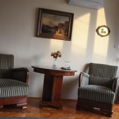 Barokk Antik Guest Hause