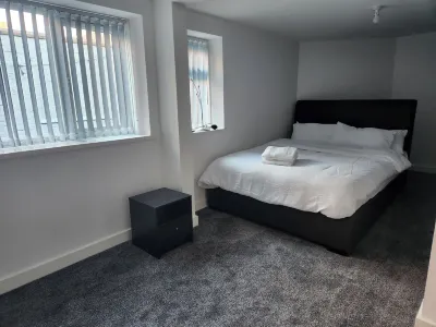 Derby City Centre Apartment with Roof Top Hot Tub Hotels in 