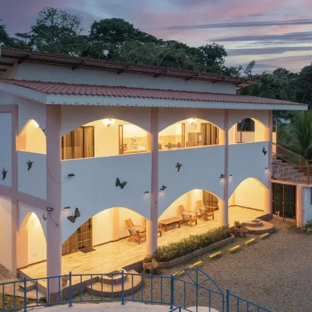 Pangea Lodge
