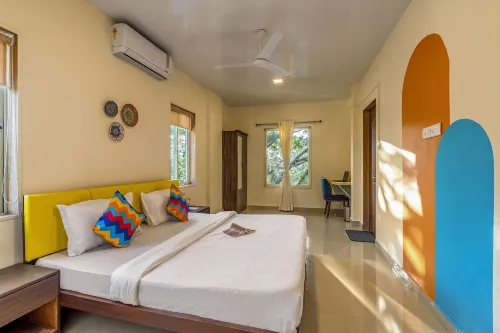 Gostops Alibaug Hotels in Kihim