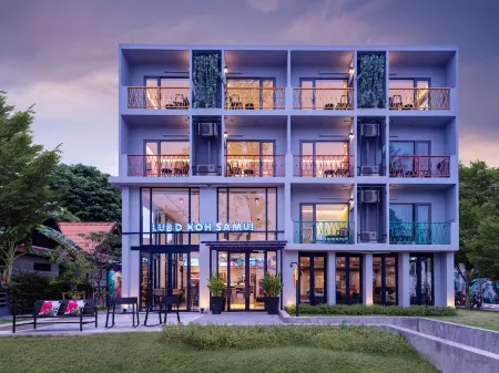 Lub d Koh Samui Chaweng Beach - Beachfront & Vibrant Social Vibe