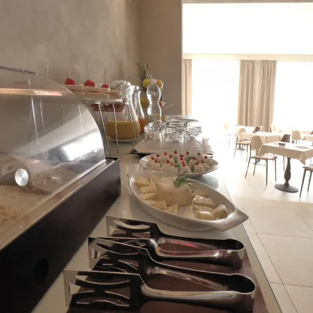 Hotel Cecina Beach