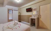 Losmen Kebun Indah Hotels in Pondok Melati