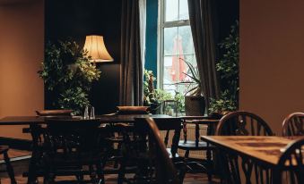 Kings Head Hotel Usk