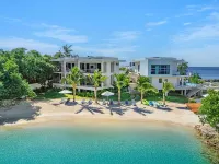 Santosha Whitehouse JM - 10 Bedroom Villa w Private Beach Hotels in 