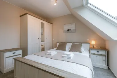 Huswell - Spacious 3-Bedroom Apartment in Oostende