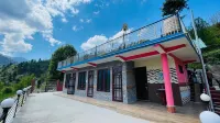 Snow and field view Homestay Hotel a Kullu