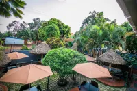 Palm Gardens and Guest House - Pensions
