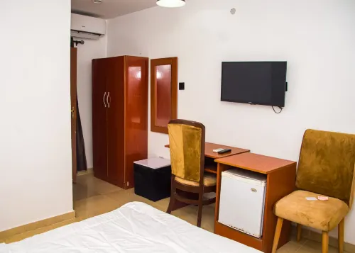 Responsible Leaders Hotel Hotels in Ojodu Berger