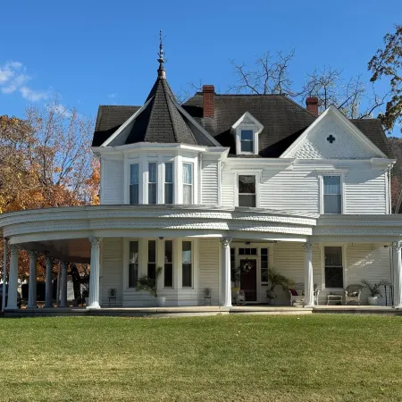 Blue Ridge Abbey Bed & Breakfast