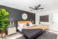 에이스 익스피리언스, 2개의 마스터룸, 온수 수영장, 온수 욕조