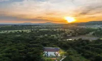 Kitumo Mara Lodges - Pet friendly