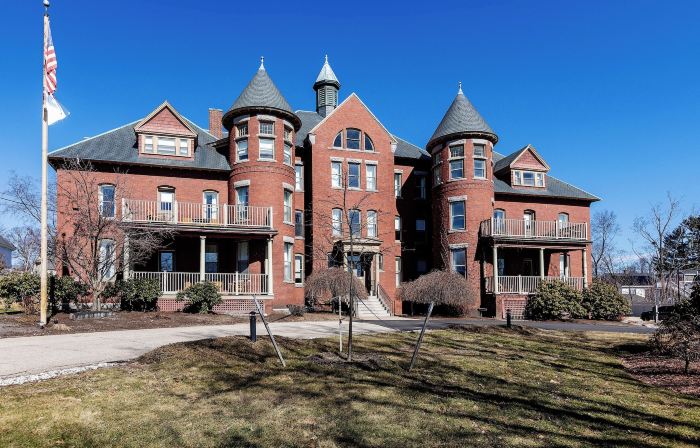 The Centennial Hotel