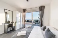 Villa Magnifica Penthouse with Jacuzzi Hotels in Općina Novalja