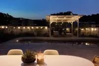 Tugun Retreat - 5BRM Home with Pool! Hotels in Currumbin