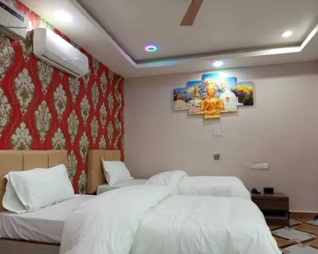 Hotel Dev Inn Hotels in Dhangarhi