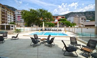 Chill and Go Aparthotel
