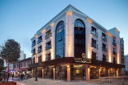 B Loft Hotel Отели рядом с достопримечательностью «Часовая башня Нусретие»