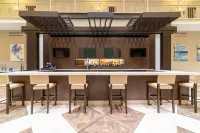 Doubletree Suites by Hilton at the Battery Atlanta - bar