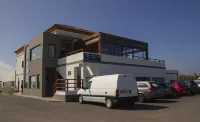 PenichePraia - Bungalows, Campers & Spa Hotels in Пеніше