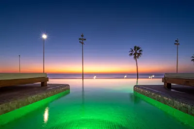 Cádiz Bahía by QHotels Các khách sạn gần Yacimiento Arqueologico Gadir