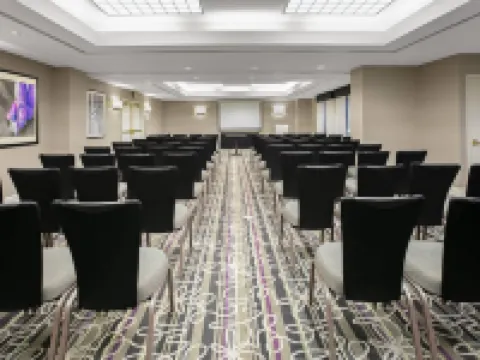 La Quinta Inn & Suites by Wyndham DFW Airport South / Irving Hotels in Irving