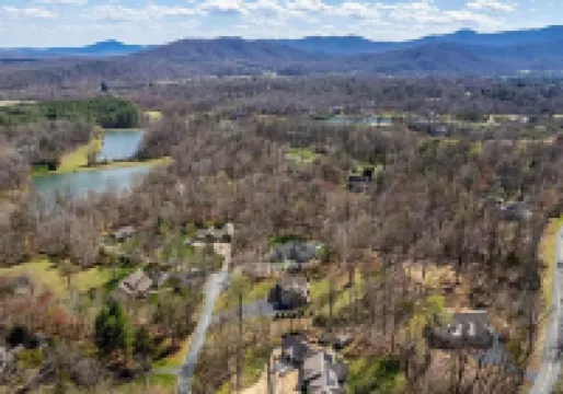 6-bedroom house in Nellysford with WiFi AC Skiing Tubing and Golf