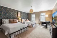 The Mulberry on Trinity Woods - 5 bedroom retreat in Cary